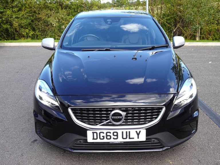 2019 Volvo V40 2.0 D2 R-Design Edition Euro 6 (s/s) 5dr HATCHBACK Diesel Manual