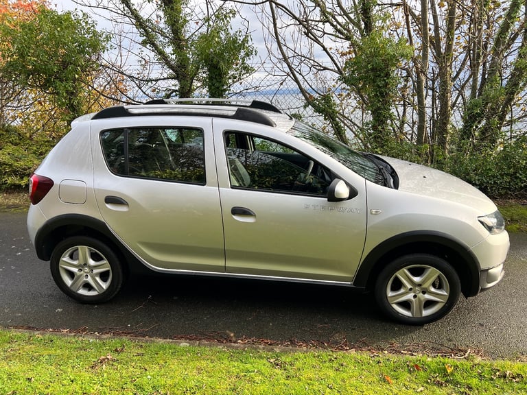 65 Dacia Sandero Stepway **LOW MILEAGE**