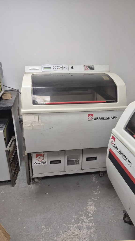 Gravograph LS900 Spares or repairs Engraving Machine - Free