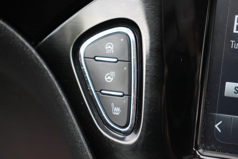 2019 Vauxhall Corsa 1.4i ecoTEC Griffin Euro 6 3dr HATCHBACK Petrol Manual