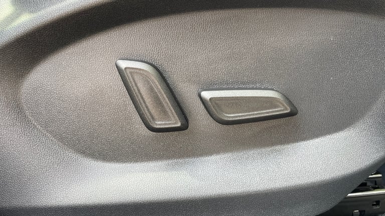 2024 MG HS Plug-in Hybrid 1.5 T-gdi Phev SE Auto Petrol