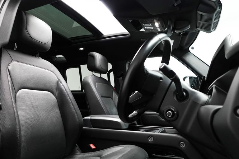 2022 Land Rover Defender 110 3.0 D300 MHEV X-Dynamic HSE SUV 5dr Diesel Auto 4WD Euro 6 (s/s) (30...