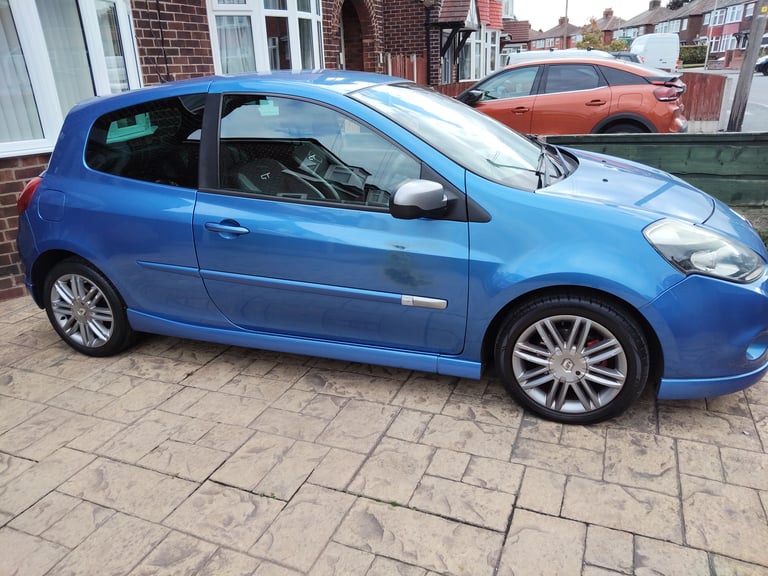 Renault, CLIO, Hatchback, 2009, Manual, 1598 (cc), 3 doors