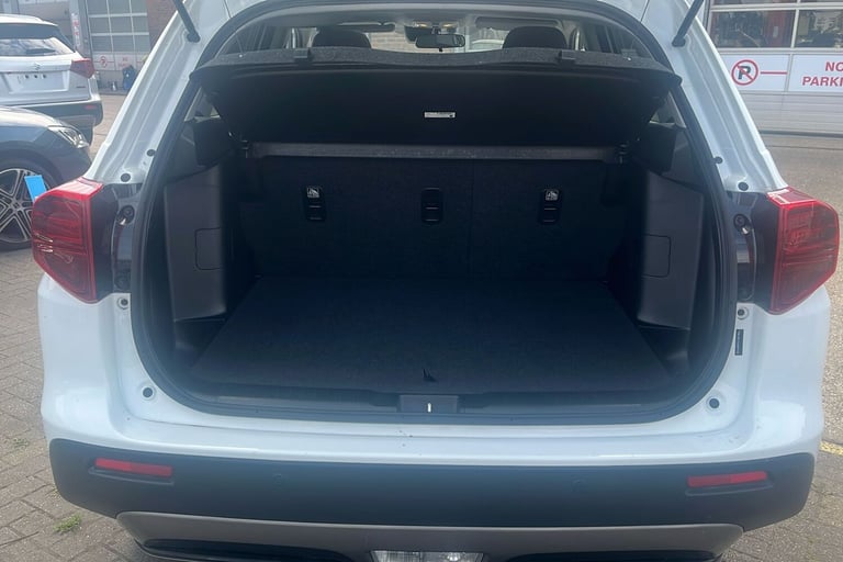  Suzuki Vitara 1.4 Boosterjet Mhev Sz5 Suv 5dr Petrol Hybrid Manual Allgrip