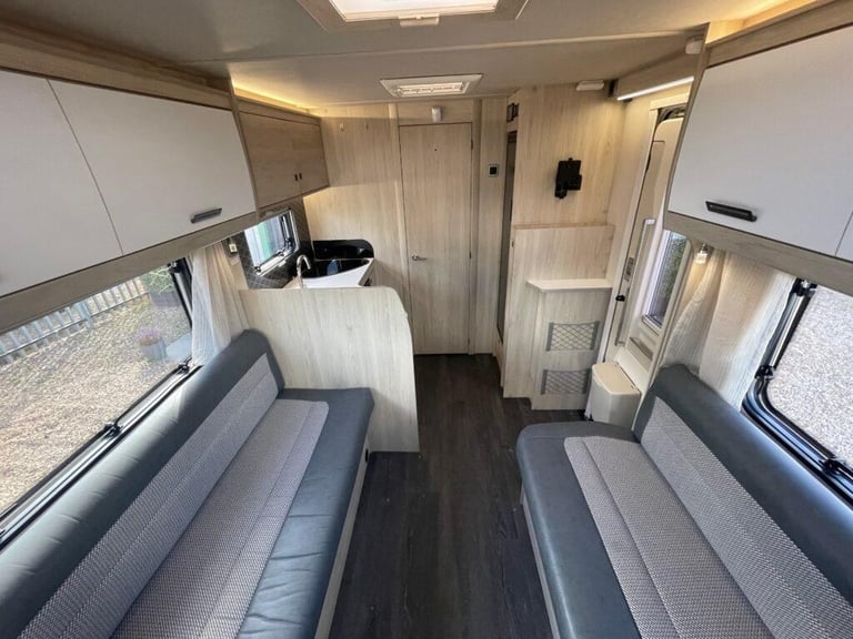 Auto trail F-60 4 berth 4 Belt  End Washroom Motorhome 3500kg