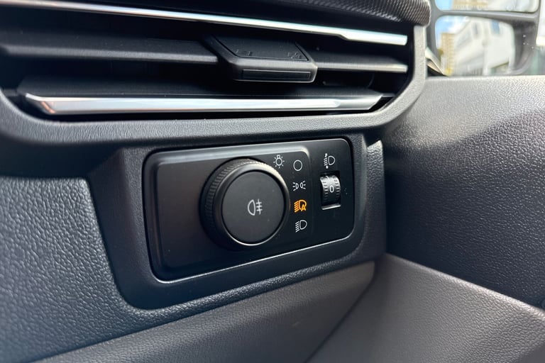 2024 Ford Transit Custom 2.0 EcoBlue 170ps H1 Van Limited Auto-Tailgate-NAV Van DIESEL Automatic