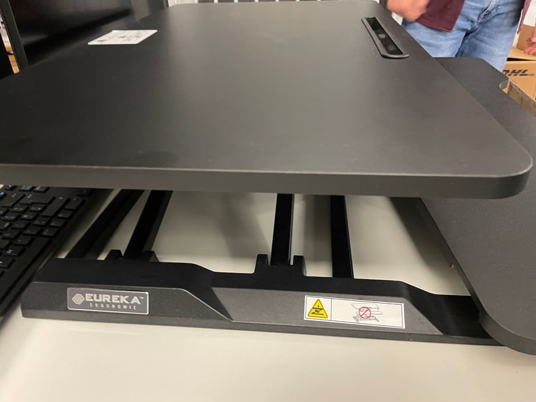 EUREKA Ergonomic Single Monitor Standing Desk Converter
