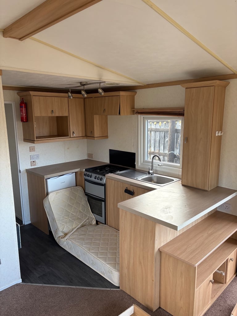 Static caravan for rent 2/3 beds available