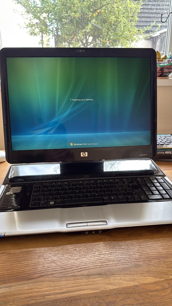 Hewlett Packard Pavilion HDX9600