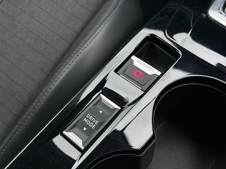 2022 Peugeot 2008 1.2 Puretech Allure Premium Suv 5dr Petrol Eat Euro 6 (s/s) (130 Ps) HATCHBACK ...