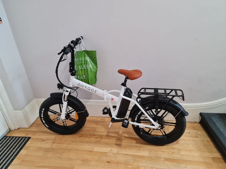 Hygge Vester Electric Folding eBike - white