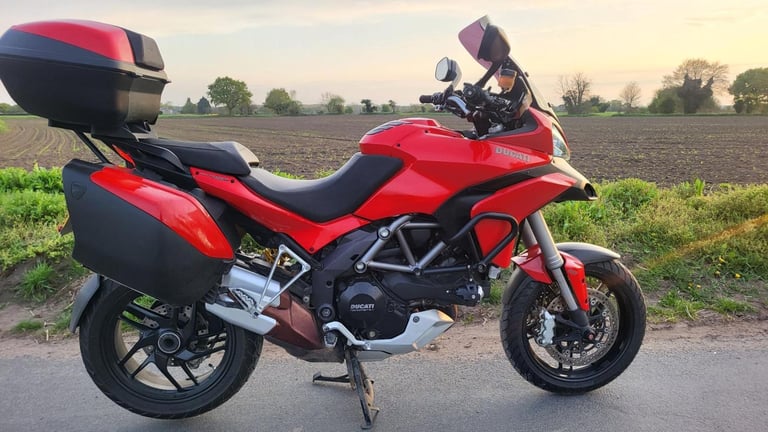 2014 14 DUCATI MULTISTRADA 1200 S HIGH SPEC TOURER LUGGAGE ADVENTURE RED HISTORY