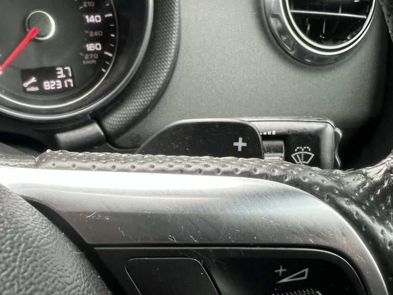 AUDI TT 2.0 TDI Black Edition 2013