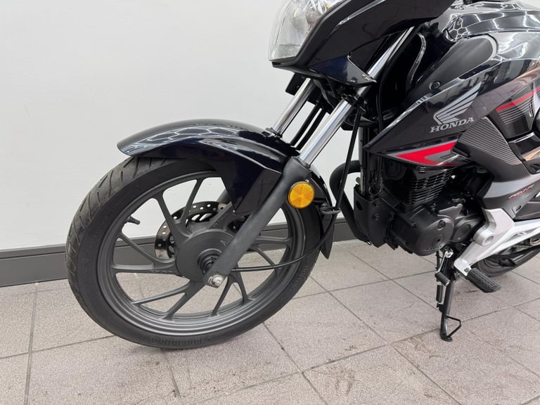 HONDA CB125F BLACK / DARK BLUE 2019 19 REG 10,253 MILES USED 125CC MOTORCYCLE