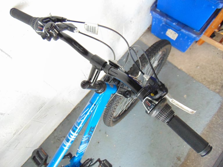 Aluminium Apollo Phaze (17inch frame, 27.5inch tyres, RRP £199) Mountain Bike (free local delivery)