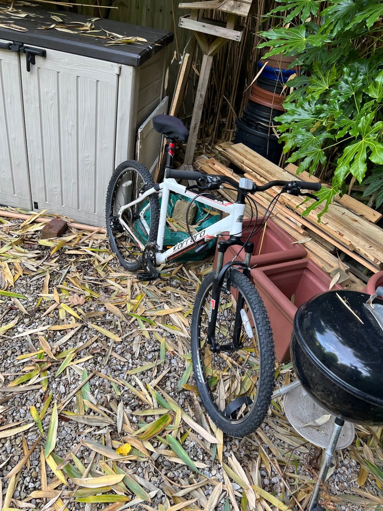 Carrera Valour 27.5 Bike 