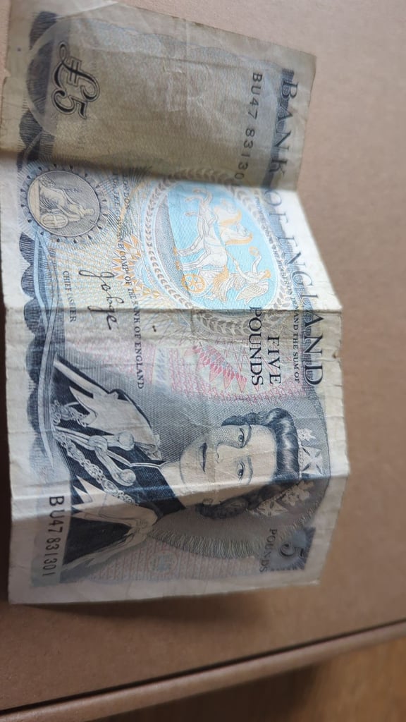 Old Bank of England five pound note