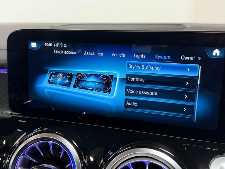 2022 Mercedes-Benz GLB 2.0 GLB35 AMG (Premium Plus) SUV 5dr Petrol 8G-DCT 4MATIC Euro 6 (s/s) (30...