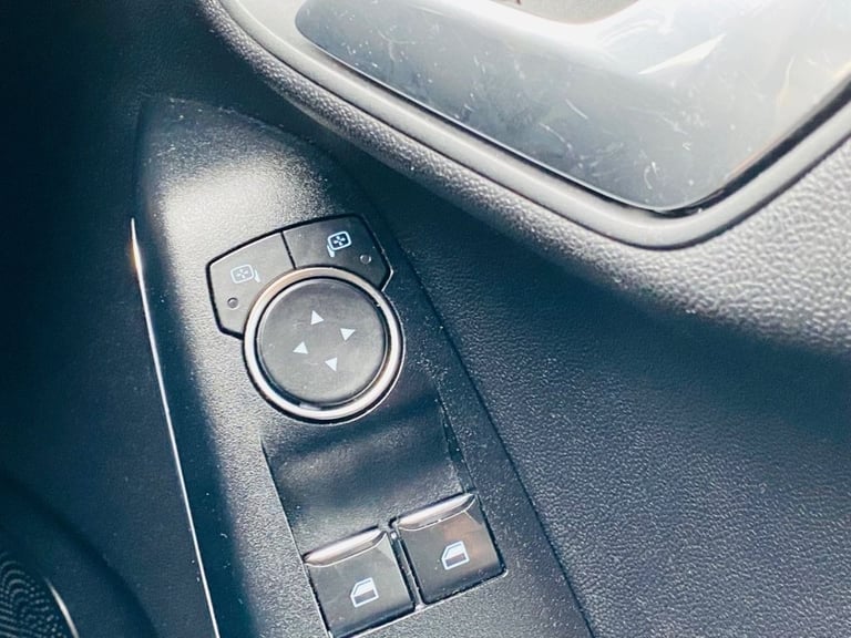 2019 Ford Fiesta 1.5 TDCi ST-Line Hatchback 5dr Diesel Manual Euro 6 (s/s) (120 ps) Hatchback Die...