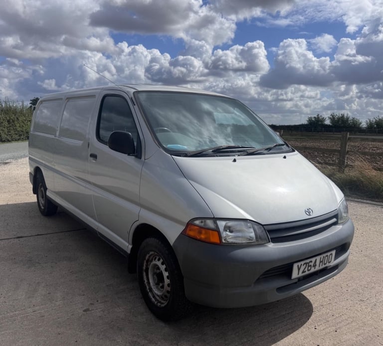 image for Toyota, HIACE, Panel Van, 2001, Manual, 2494 (cc)
