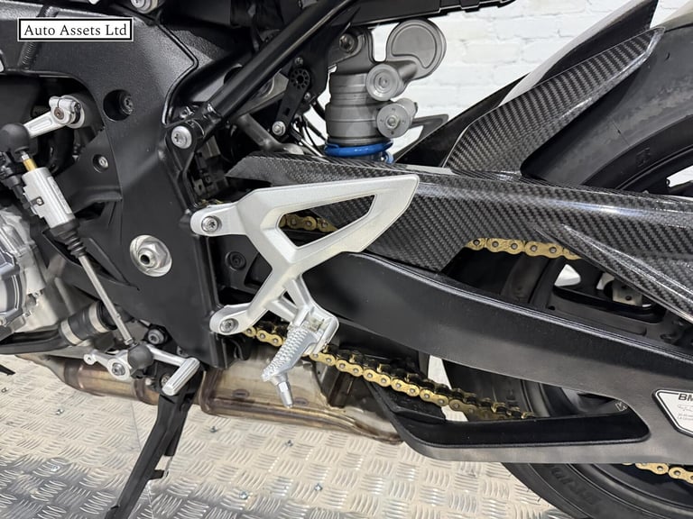 2024 BMW M 1000 R 1000 Naked Petrol Claw-shifted Euro 5 (209 ps) Naked Petrol Manual