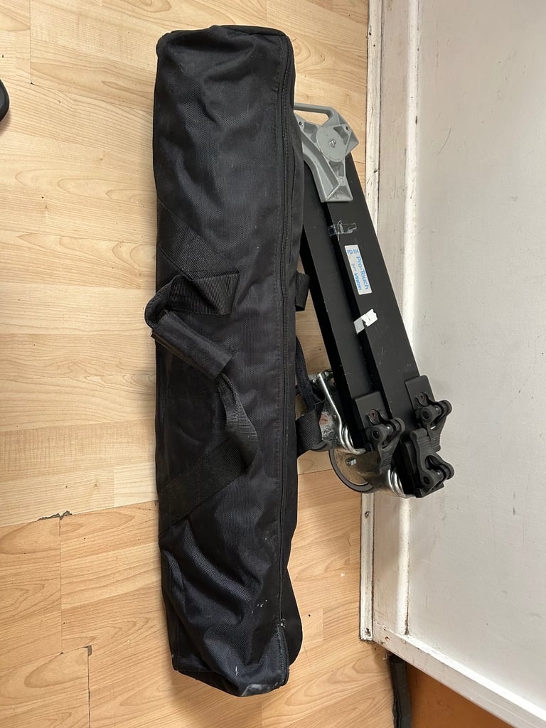 professional tripod pro Touch with dolly 