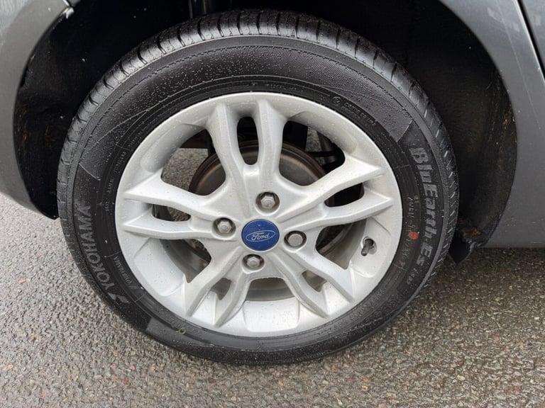 2016 Ford Fiesta 1.0T EcoBoost Zetec Hatchback 5dr Petrol Powershift Euro 6 (100 ps) Hatchback Pe...