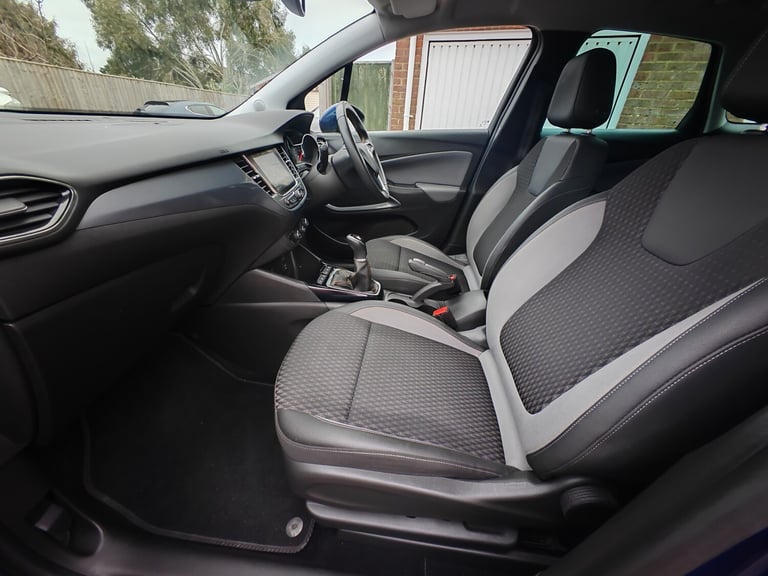 2020 Vauxhall Crossland X 1.2 [83] Elite Nav 5dr HATCHBACK Petrol Manual