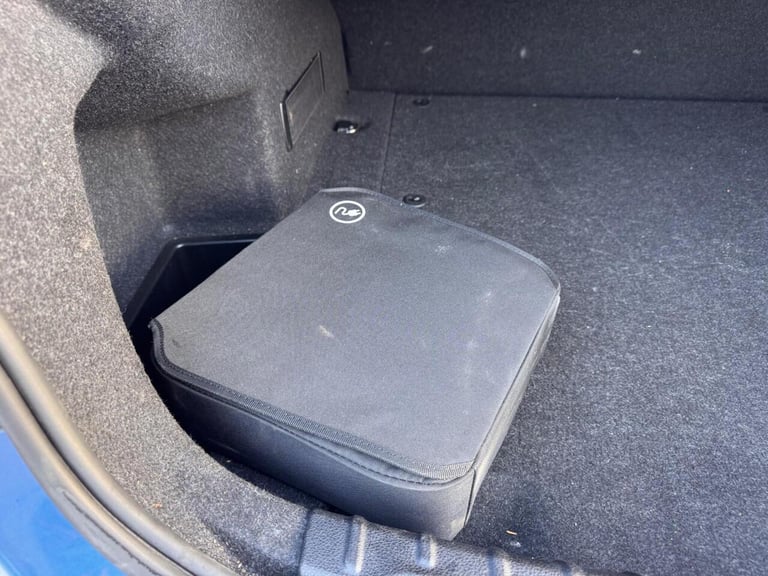 2017 BMW 3 Series Saloon (2015 - 2018) Saloon Hybrid Automatic