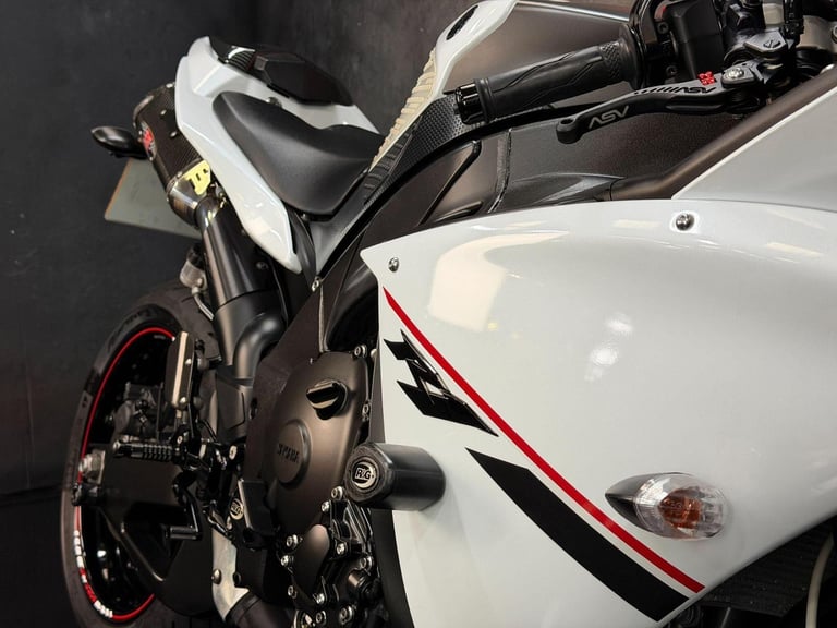 2014 Yamaha R1 1000