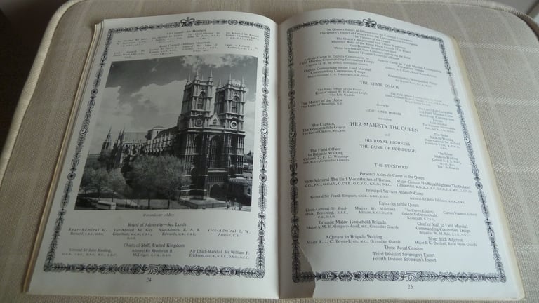 Selection of vintage and modern Royal Family memorabilia books and brochures