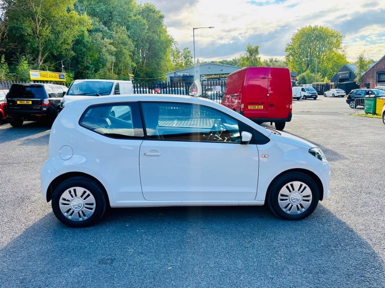 VOLKSWAGEN UP 1.0 Move up! 2014