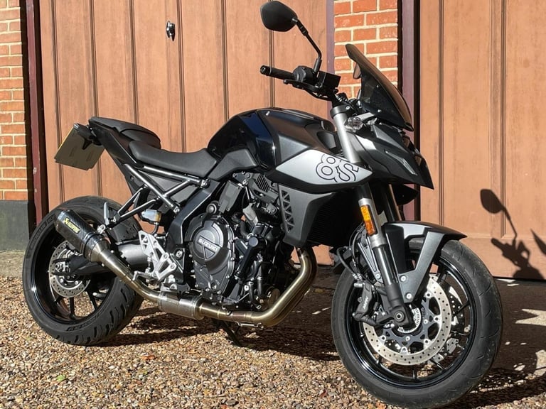 2023 SUZUKI GSX-8S