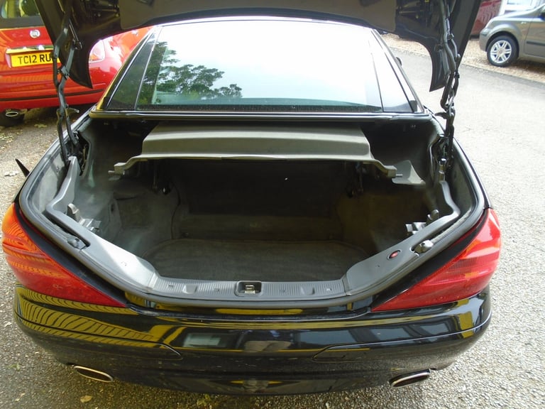 2004 Mercedes-Benz SL Class SL 350 2dr Tip Auto Petrol