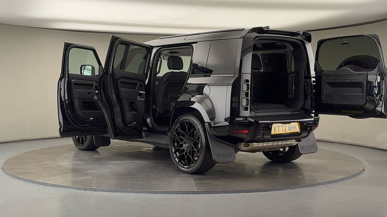 2022 Land Rover Defender 110 2.0 P400e 15.4kWh XS Edition SUV 5dr Petrol Plug-in Hybrid Auto 4WD ...