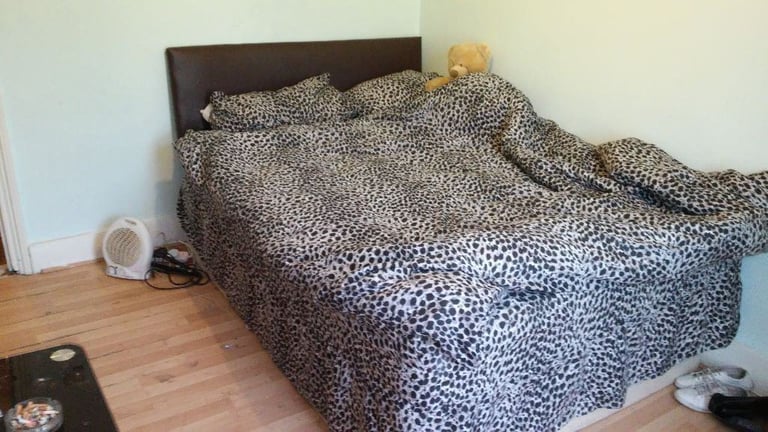 (ALL BILLS INCLUDED & AVAILABLE NOW) ..NICE BIG DOUBLE Room in REDBRIDGE, IG1 3SS for £697pcm