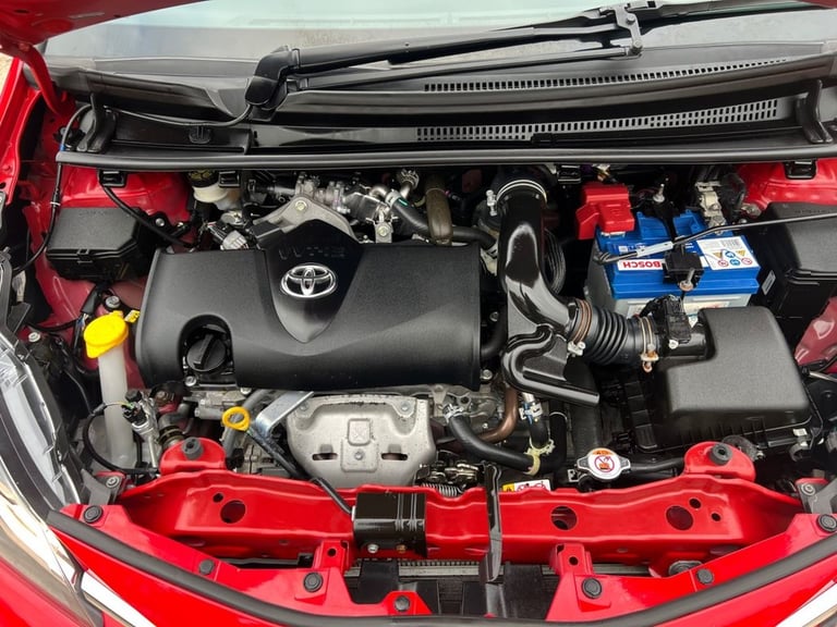 2019 Toyota Yaris 1.5 VVT-i Icon Tech 5dr HATCHBACK PETROL Manual