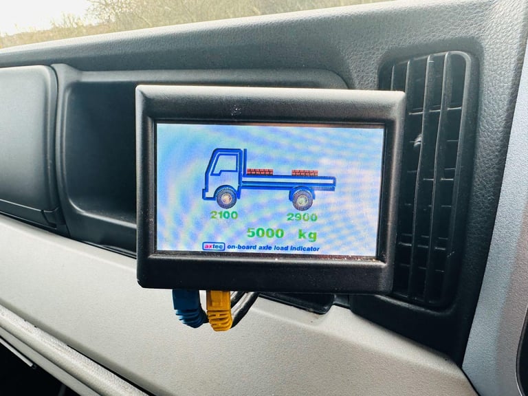 2017 (67) MITSUBISHI FUSO CANTER 7C18 7.5 TON BOX, COLUMN TAIL LIFT