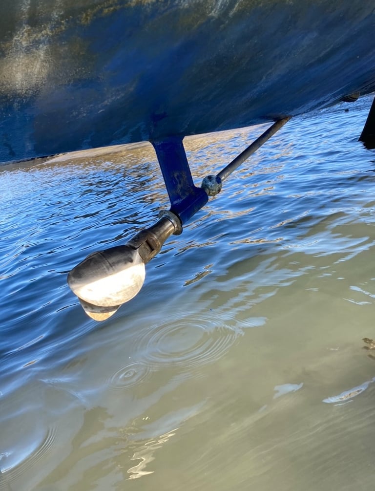 Free storage Hunter horizon 30 sailboat boat bilge keel yacht 