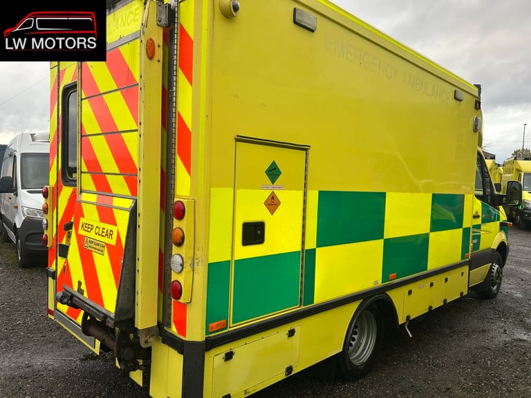 MERCEDES BENZ SPRINTER 519 CDI DIRECT EX AMBULANCE SERIVICS 2017 17 REG EURO 6