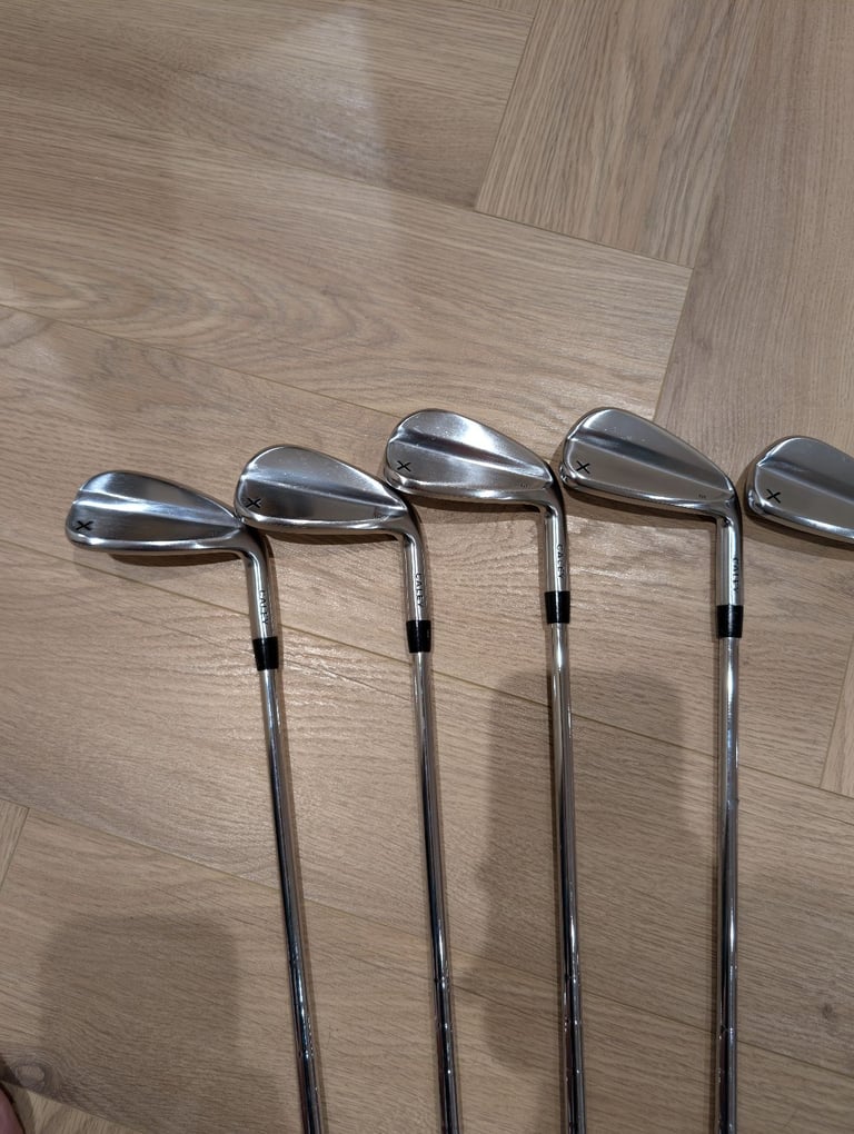 image for Caley 01 Irons 4-PW