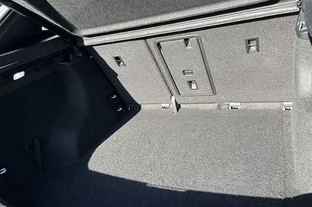 2022 Volkswagen ID.4 109kW Life Pure 52kWh 5dr Auto Estate ELECTRIC Automatic