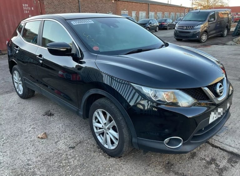 Nissan qashqai breaking 