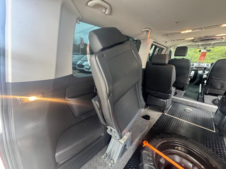 2015 Volkswagen Caravelle 2.0 BiTDI BlueMotion Tech SE DSG Euro 5 (s/s) 5dr MPV Diesel Automatic