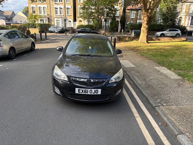 Vauxhall, ASTRA, Hatchback, 2011, Manual, 1398 (cc), 5 doors