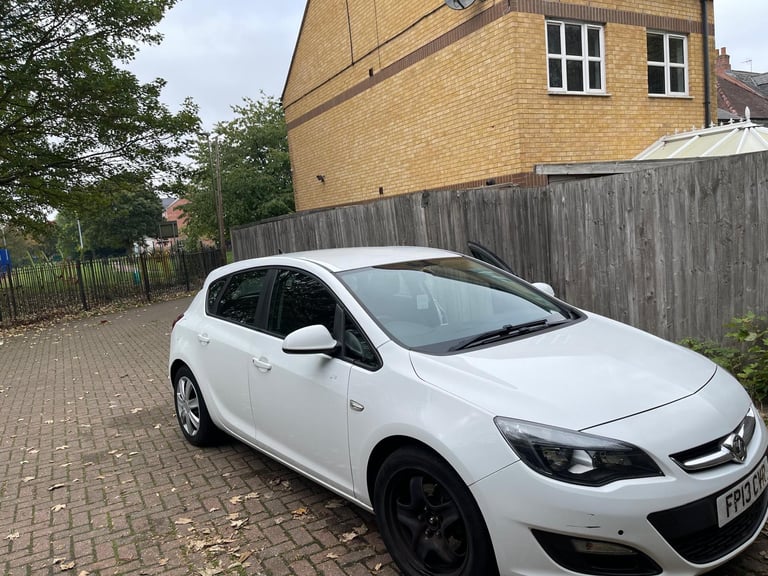 Vauxhall astra 2013