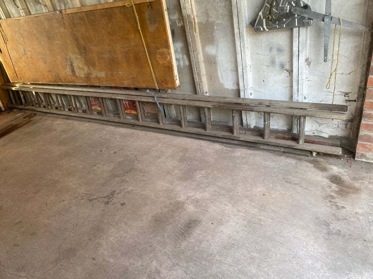 WOODEN EXTENSION LADDERS FOR SALE