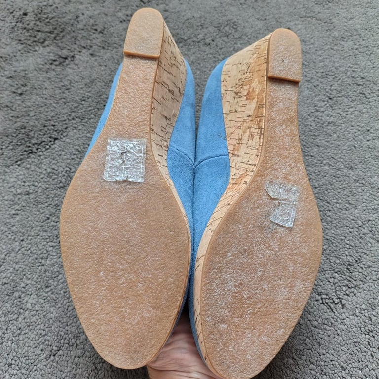 image for Clark's women's shoes for sale.