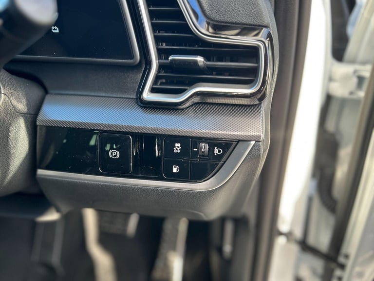 2025 Kia Sportage 1.6 T-GDi 13.8kWh GT-Line SUV 5dr Petrol Plug-in Hybrid Auto AWD Euro 6 (s/ EST...