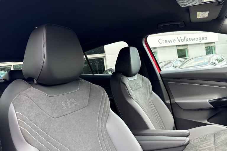2025 Volkswagen ID.5 Pro 77kWh Match Auto 5dr SUV Automatic
